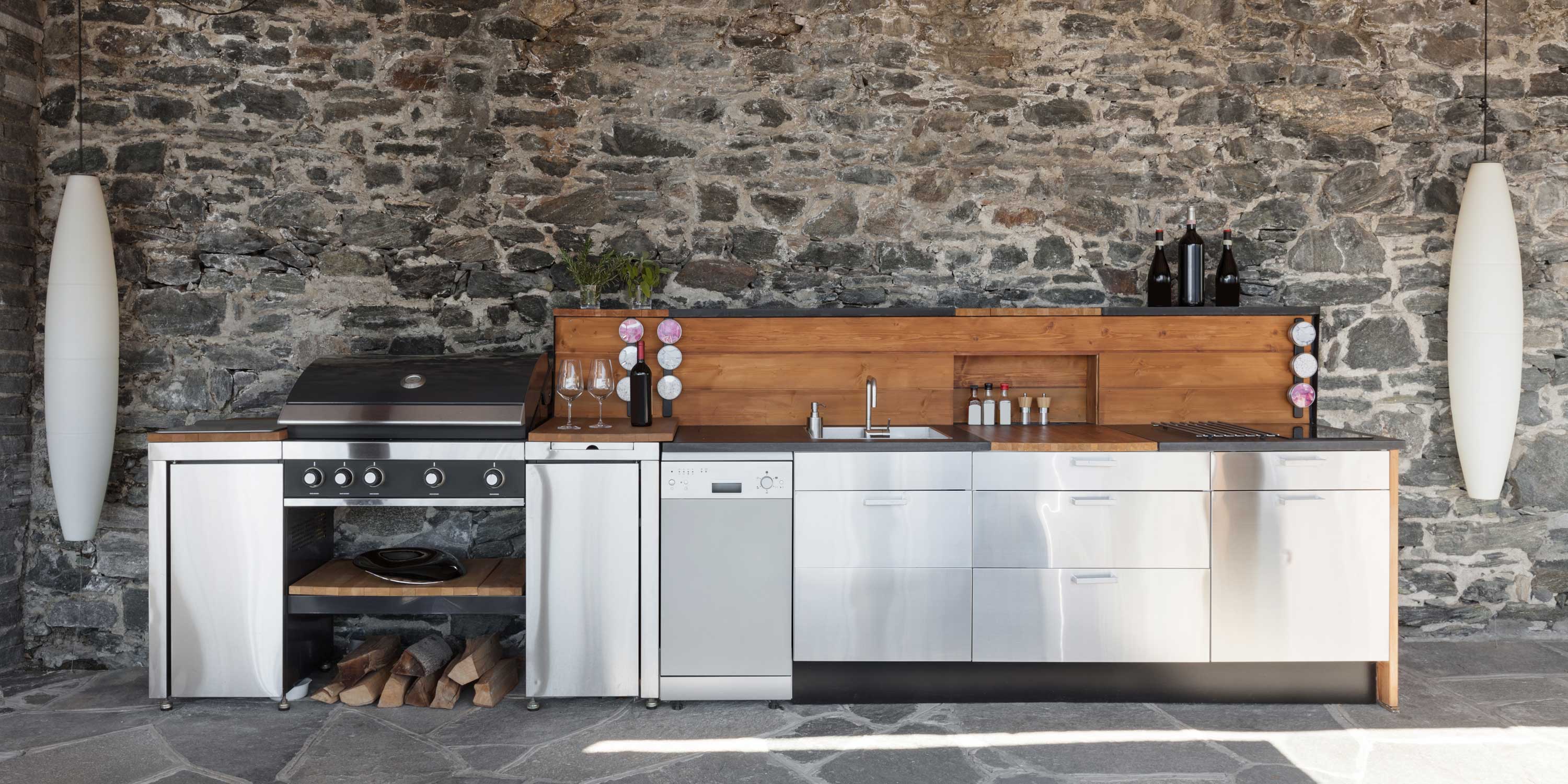 Outdoor Kitchen, Stone Walls, Steel Appliances
